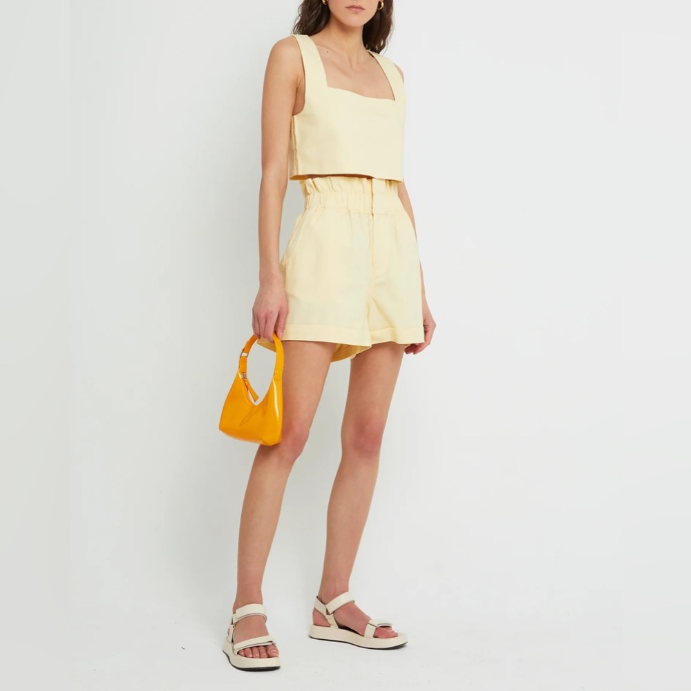 Few Moda o.p.t. Vienna Set. Butter yellow linen set Size XL. Like New.